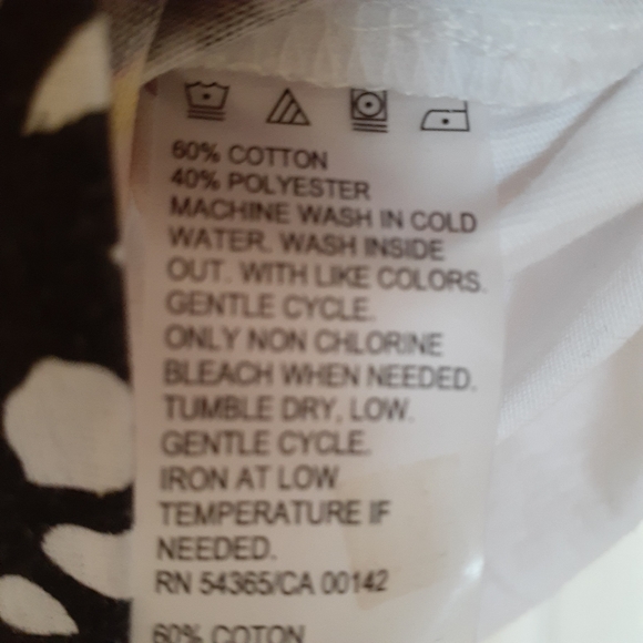 Woman's CR T-shirt..size l/g - Picture 3 of 4